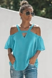 Blouse with open shoulders